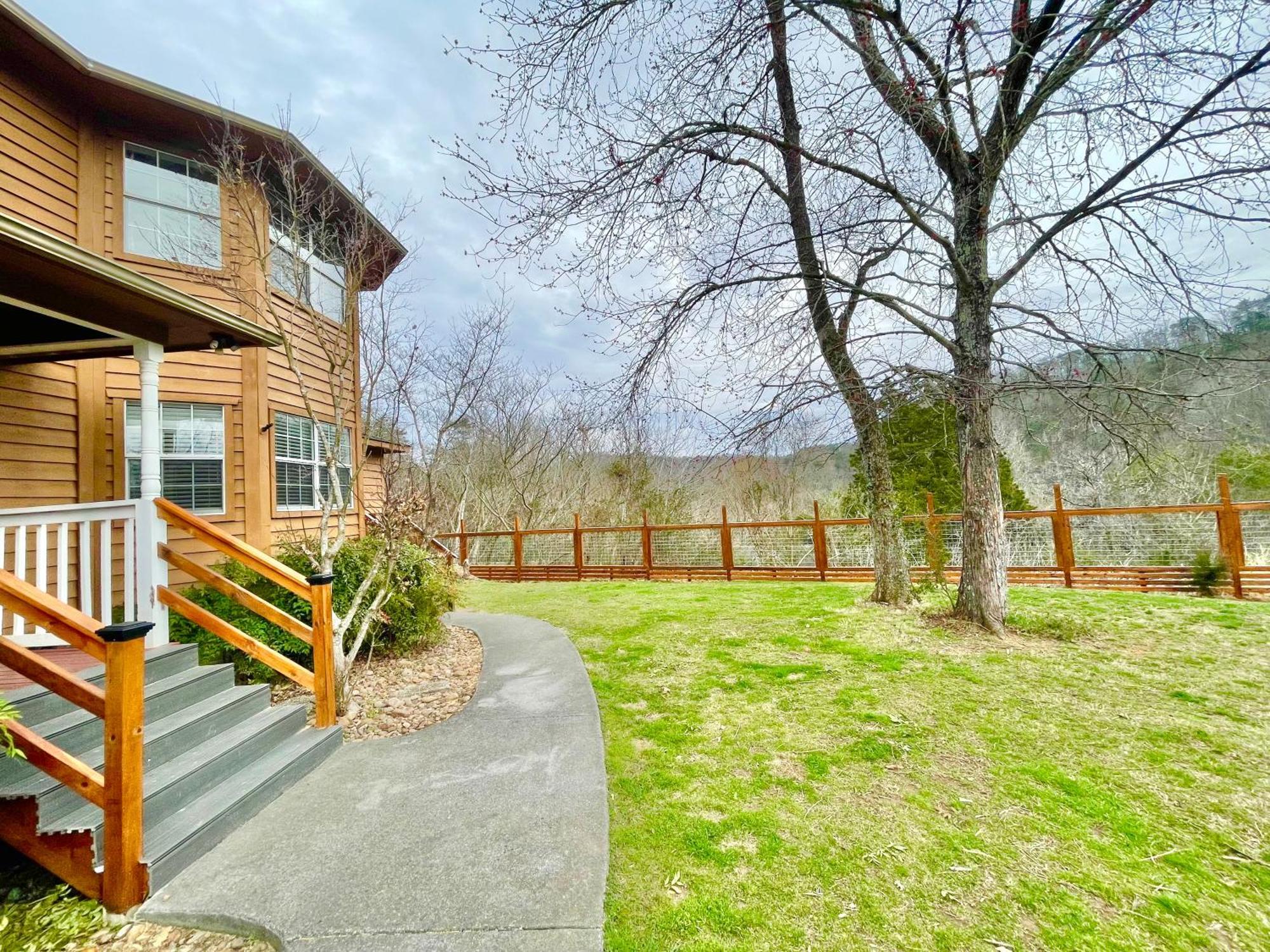 5Bedrooms*4King Beds*Outstanding Location*Hottub* Севьервилл Экстерьер фото