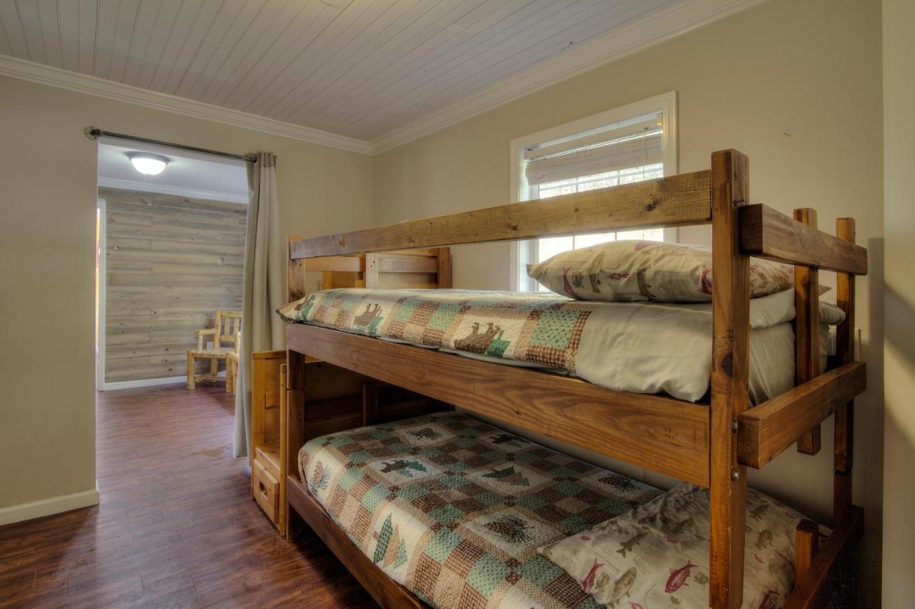 5Bedrooms*4King Beds*Outstanding Location*Hottub* Севьервилл Экстерьер фото